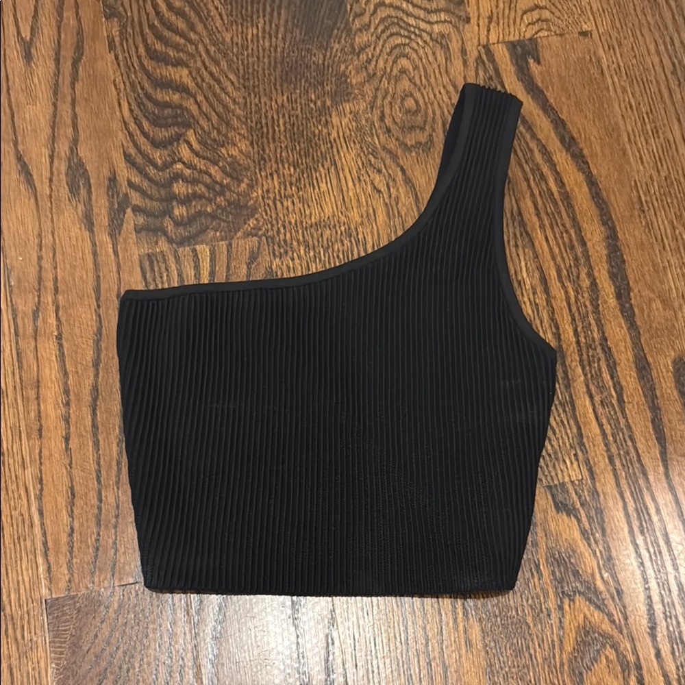 Aritiza Black One-Shoulder Ribbed Top